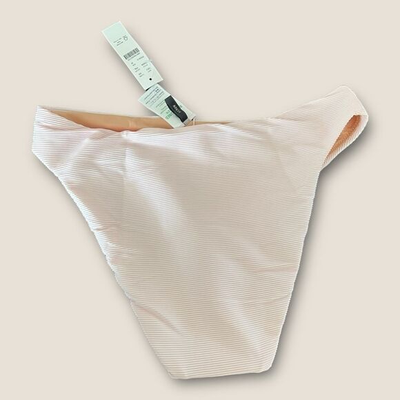 Baby pink bikini bottom size Medium, NWT - Picture 4 of 7